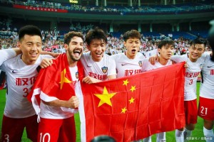 国内足球热议：中超球队蓄势待发的简单介绍
